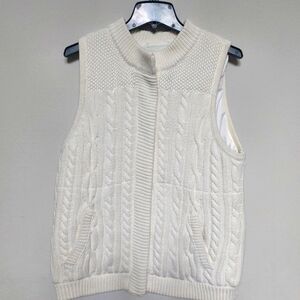 MAURICES Cream Color Cable Knit Vest Size Large